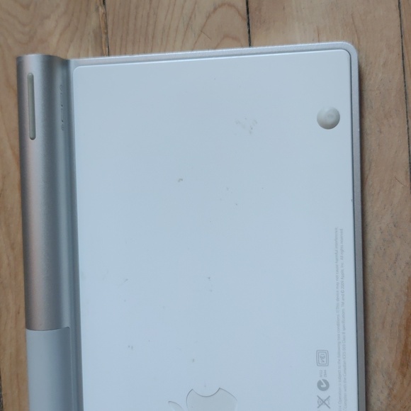 APPLE | Wireless Keyboard - Picture 5 of 7